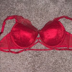 Beautiful 36 DDD Victoria secret bra!